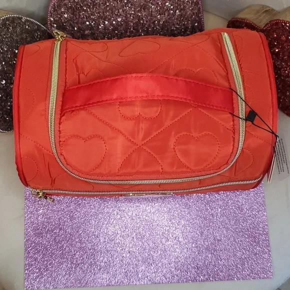 🎉HP🎉Juicy Couture ❤️NWT❤️ Red Travel Cosmetic Bag! ❤️❤️❤️ - Picture 12 of 17
